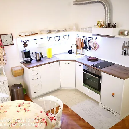 Gita In - Excellent Location Apartment Split